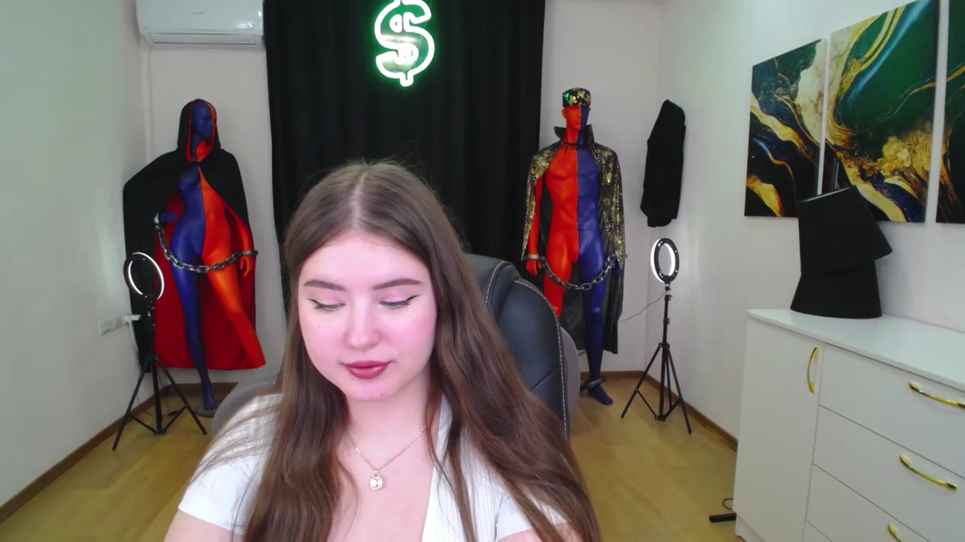 Gallery image thumbnail from AdmireMyEyes's myfreecams stream on, 11/28/2024, 23:01 image 4 of 20