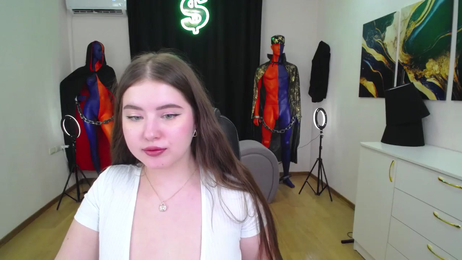 Gallery image thumbnail from AdmireMyEyes's myfreecams stream on, 11/28/2024, 23:01 image 20 of 20