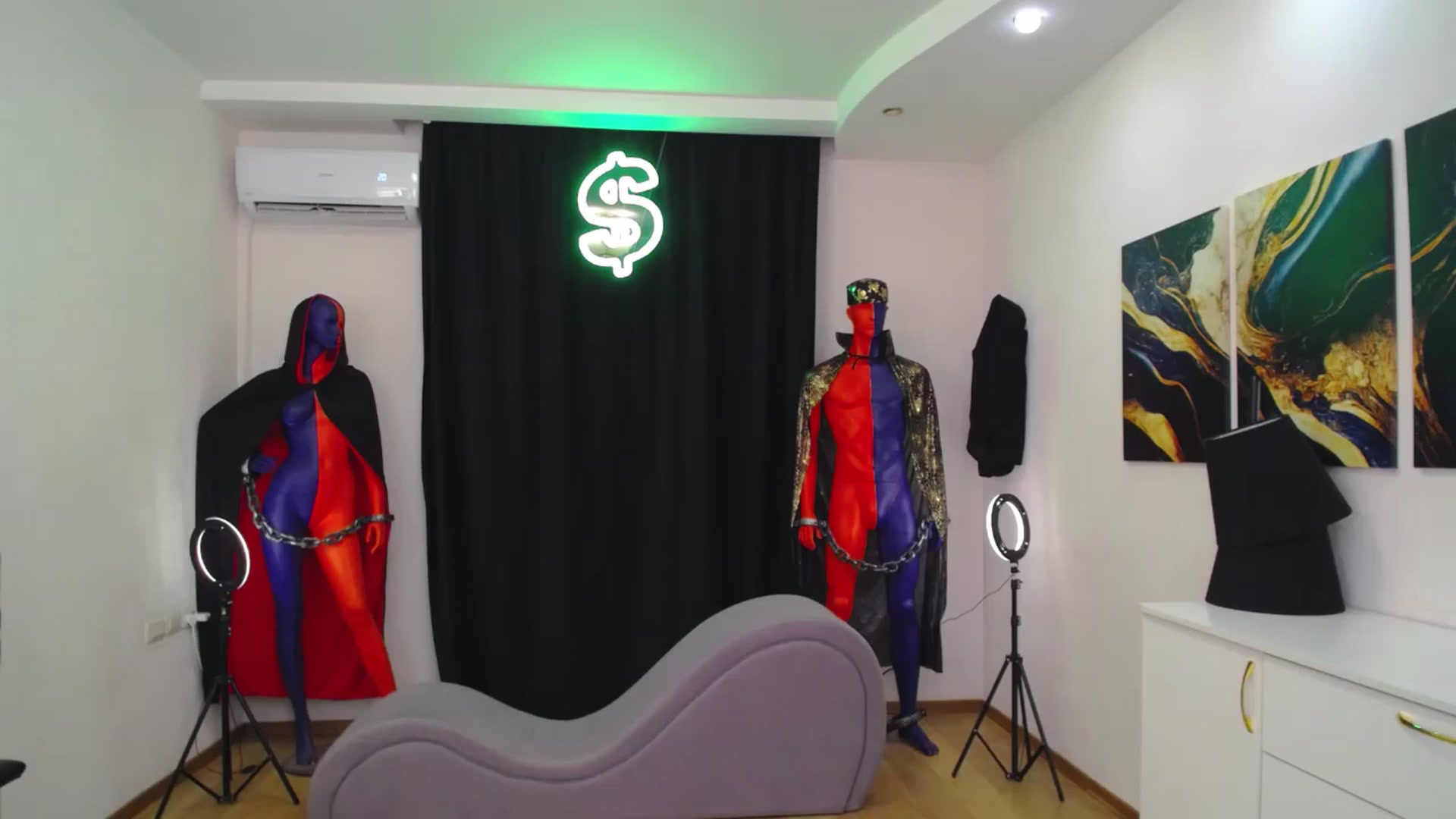 Gallery image thumbnail from AdmireMyEyes's myfreecams stream on, 11/28/2024, 23:01 image 19 of 20