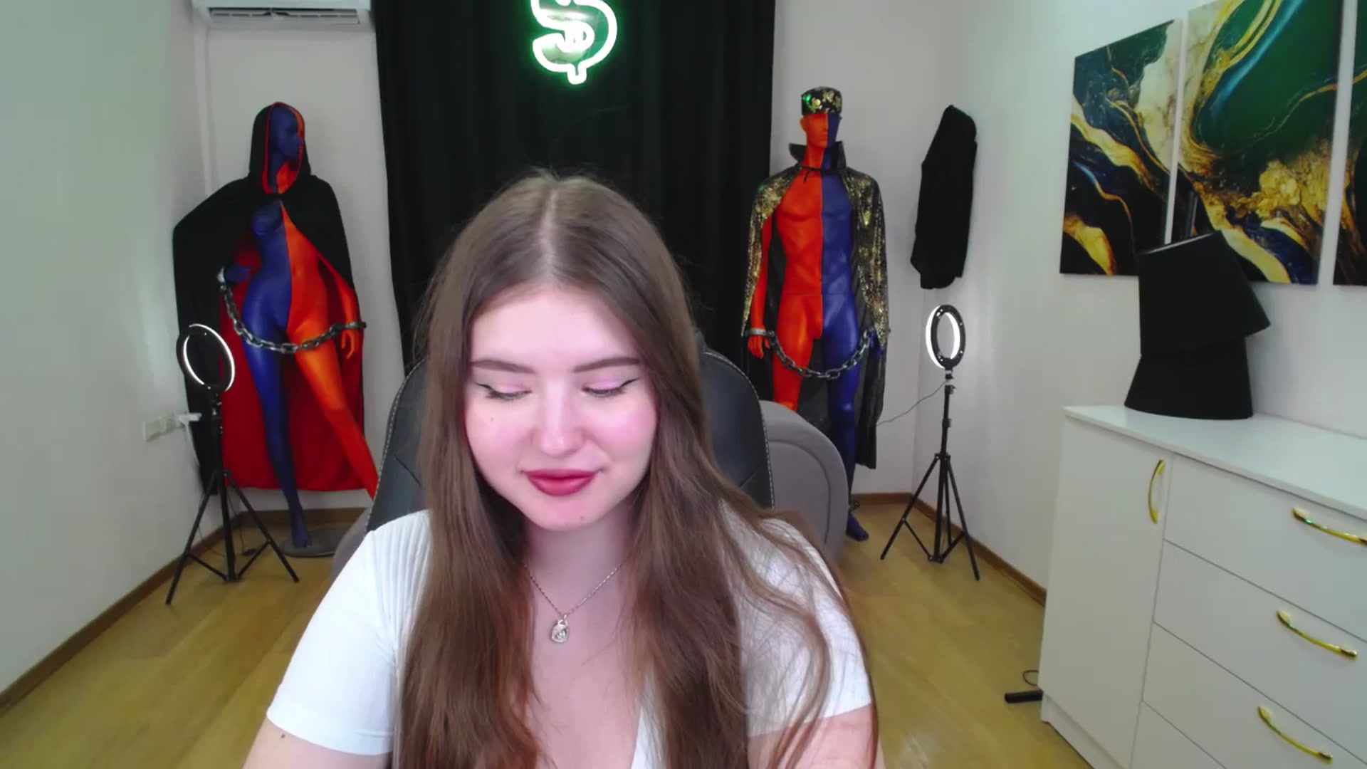 Gallery image thumbnail from AdmireMyEyes's myfreecams stream on, 11/29/2024, 01:01 image 2 of 20