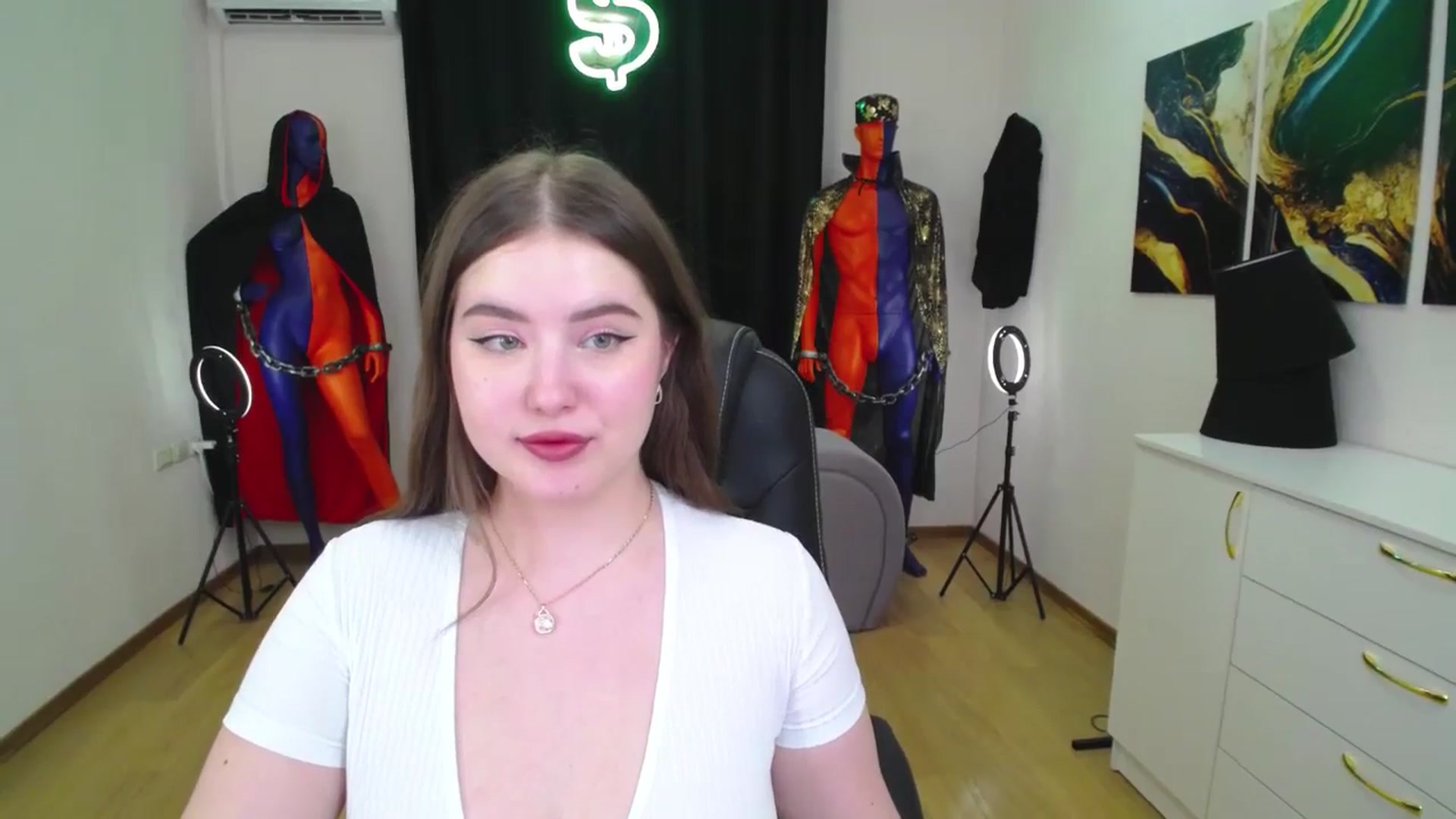 Gallery image thumbnail from AdmireMyEyes's myfreecams stream on, 11/29/2024, 01:01 image 14 of 20