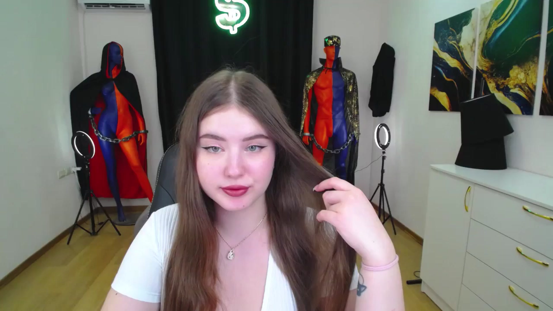 Gallery image thumbnail from AdmireMyEyes's myfreecams stream on, 11/29/2024, 01:01 image 1 of 20