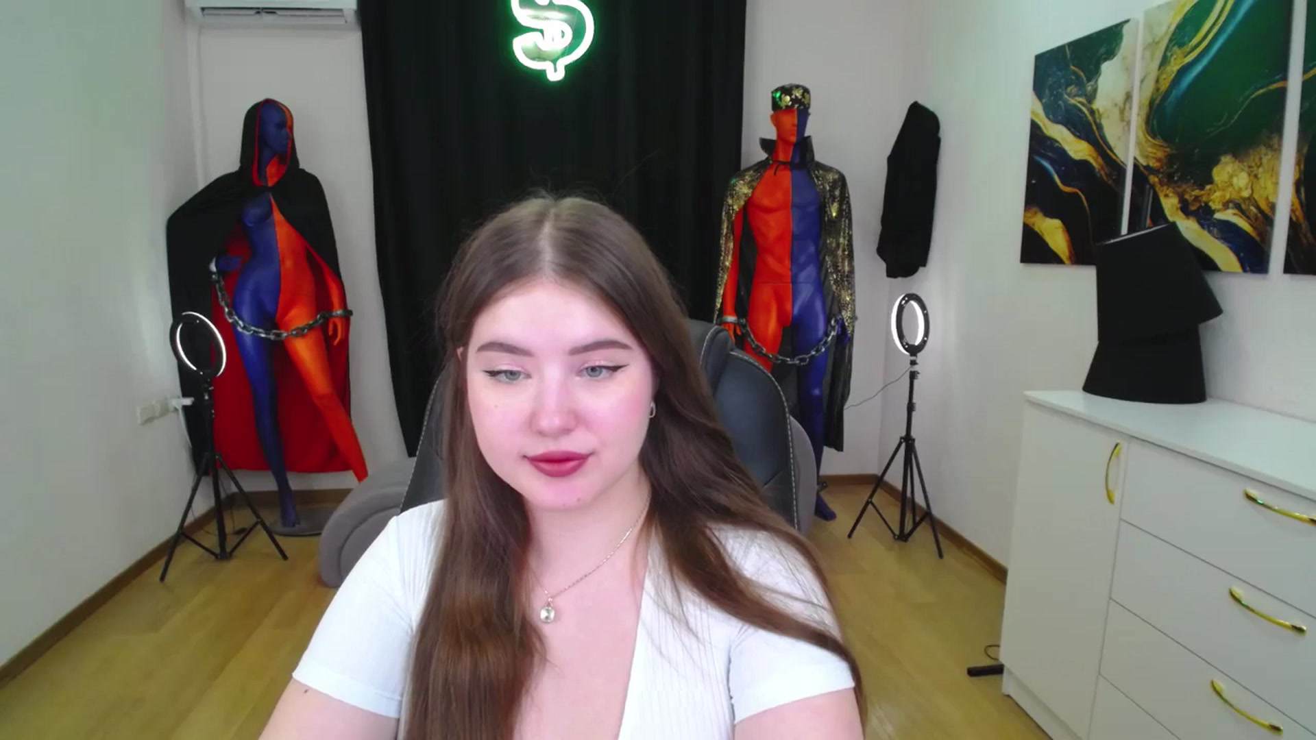 Gallery image thumbnail from AdmireMyEyes's myfreecams stream on, 11/29/2024, 01:01 image 9 of 20