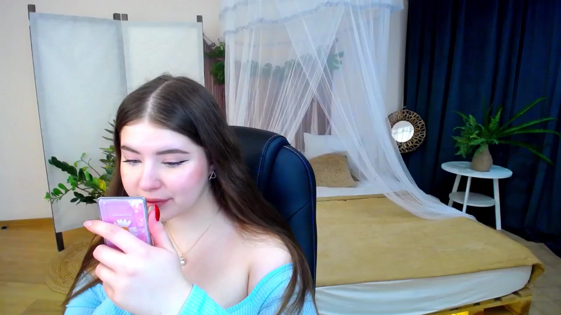 Gallery image thumbnail from AdmireMyEyes's myfreecams stream on, 11/30/2024, 18:51 image 10 of 20
