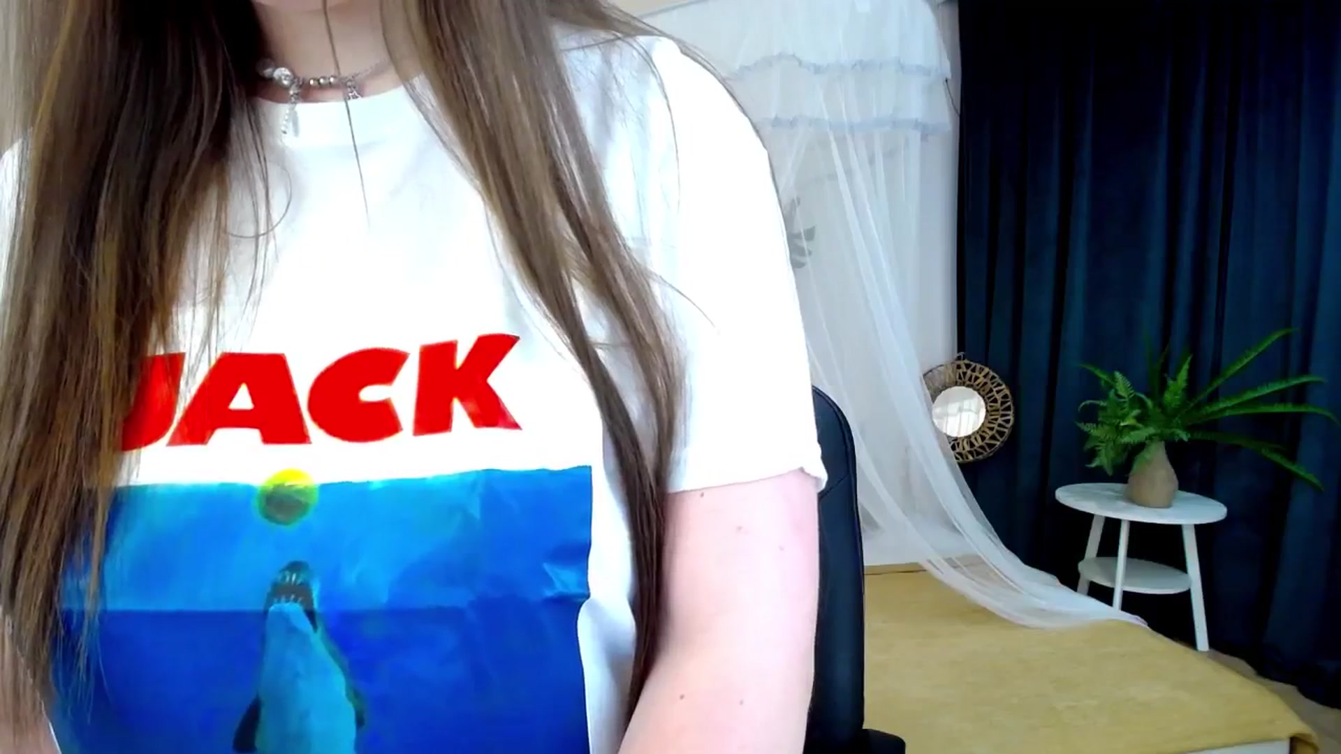Gallery image thumbnail from AdmireMyEyes's myfreecams stream on, 12/07/2024, 08:25 image 5 of 20
