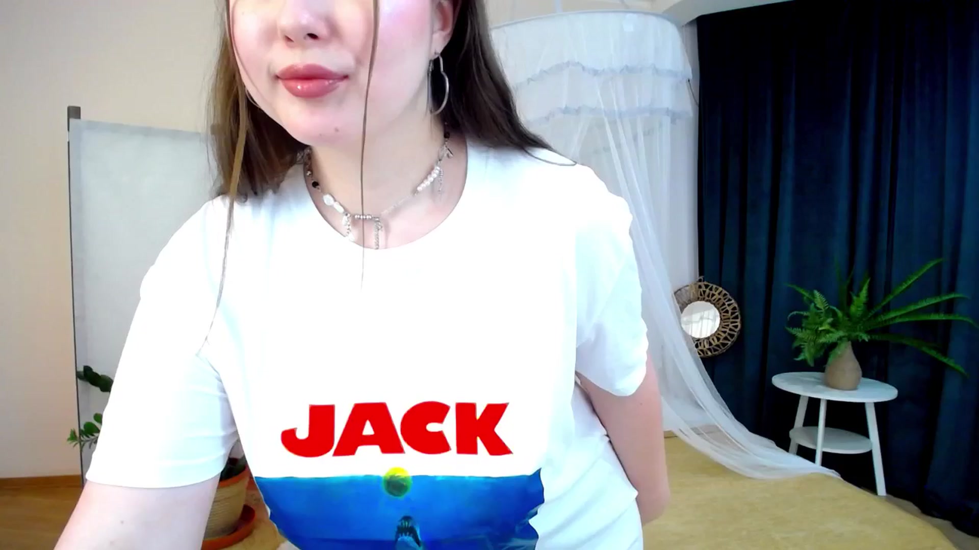 Gallery image thumbnail from AdmireMyEyes's myfreecams stream on, 12/07/2024, 08:25 image 13 of 20