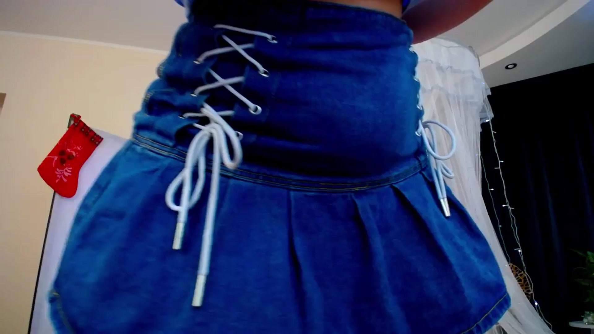 Gallery image thumbnail from AdmireMyEyes's myfreecams stream on, 12/08/2024, 19:34 image 19 of 20