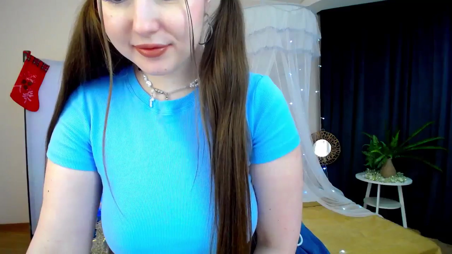 Gallery image thumbnail from AdmireMyEyes's myfreecams stream on, 12/08/2024, 21:47 image 3 of 20
