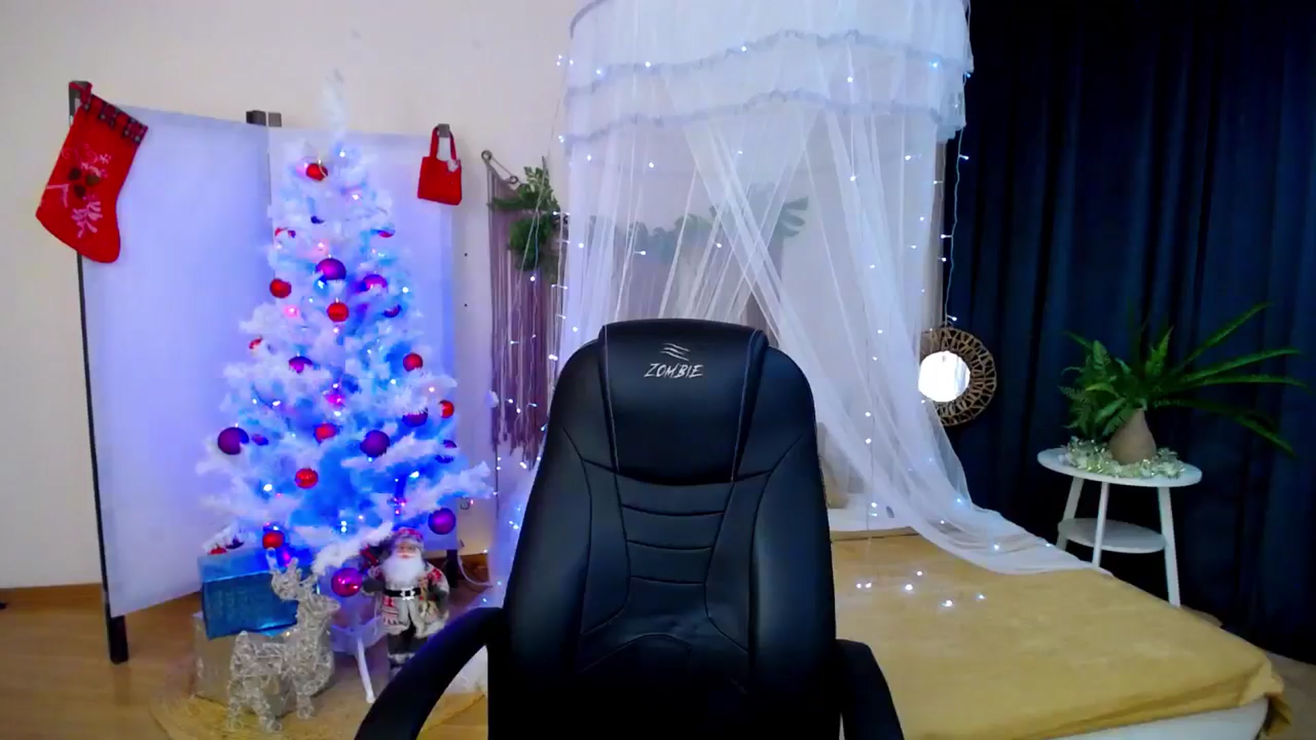 Gallery image thumbnail from AdmireMyEyes's myfreecams stream on, 12/09/2024, 18:57 image 16 of 20