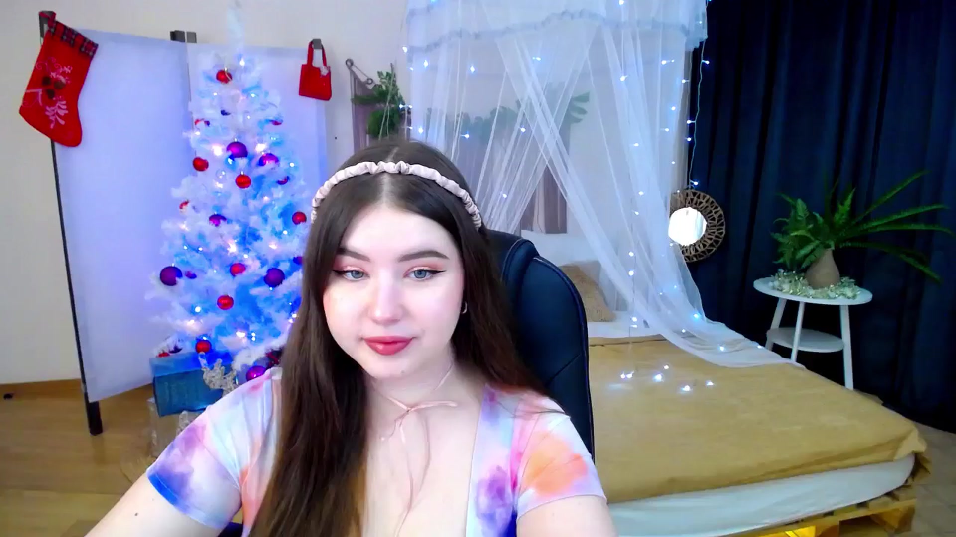 Gallery image thumbnail from AdmireMyEyes's myfreecams stream on, 12/09/2024, 18:57 image 4 of 20