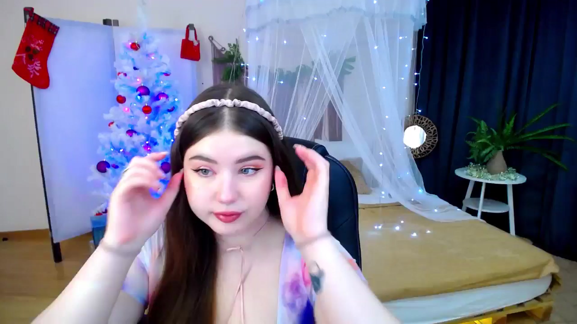 Gallery image thumbnail from AdmireMyEyes's myfreecams stream on, 12/09/2024, 18:57 image 1 of 20