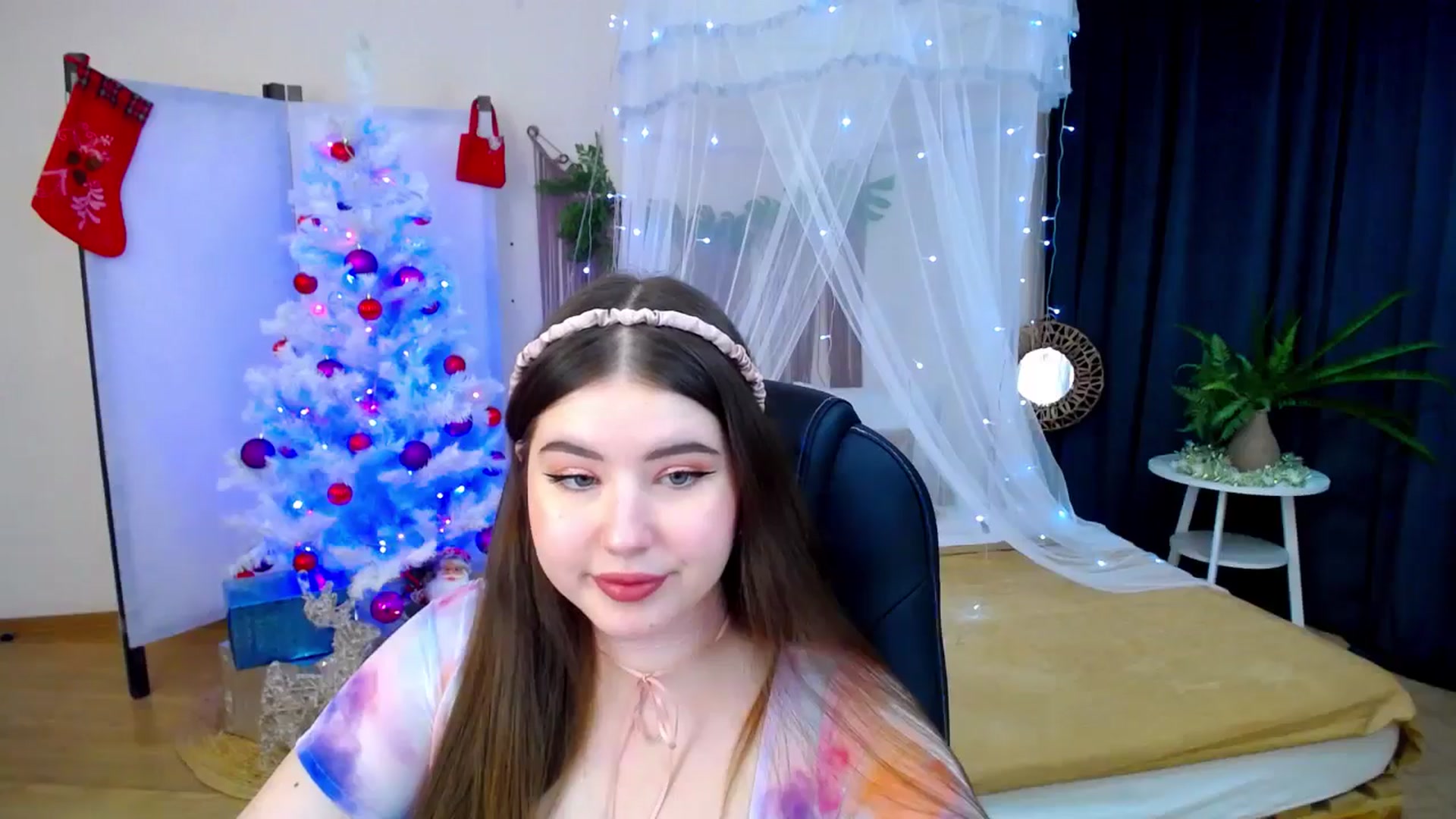 Gallery image thumbnail from AdmireMyEyes's myfreecams stream on, 12/09/2024, 19:46 image 11 of 20