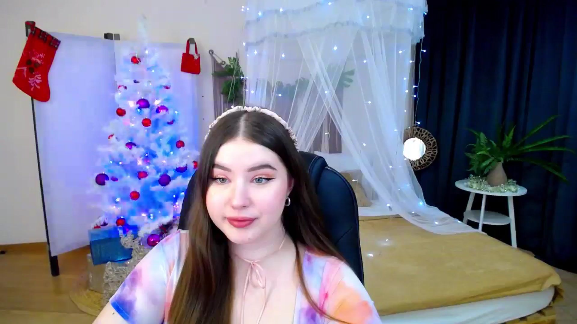 Gallery image thumbnail from AdmireMyEyes's myfreecams stream on, 12/09/2024, 19:46 image 5 of 20