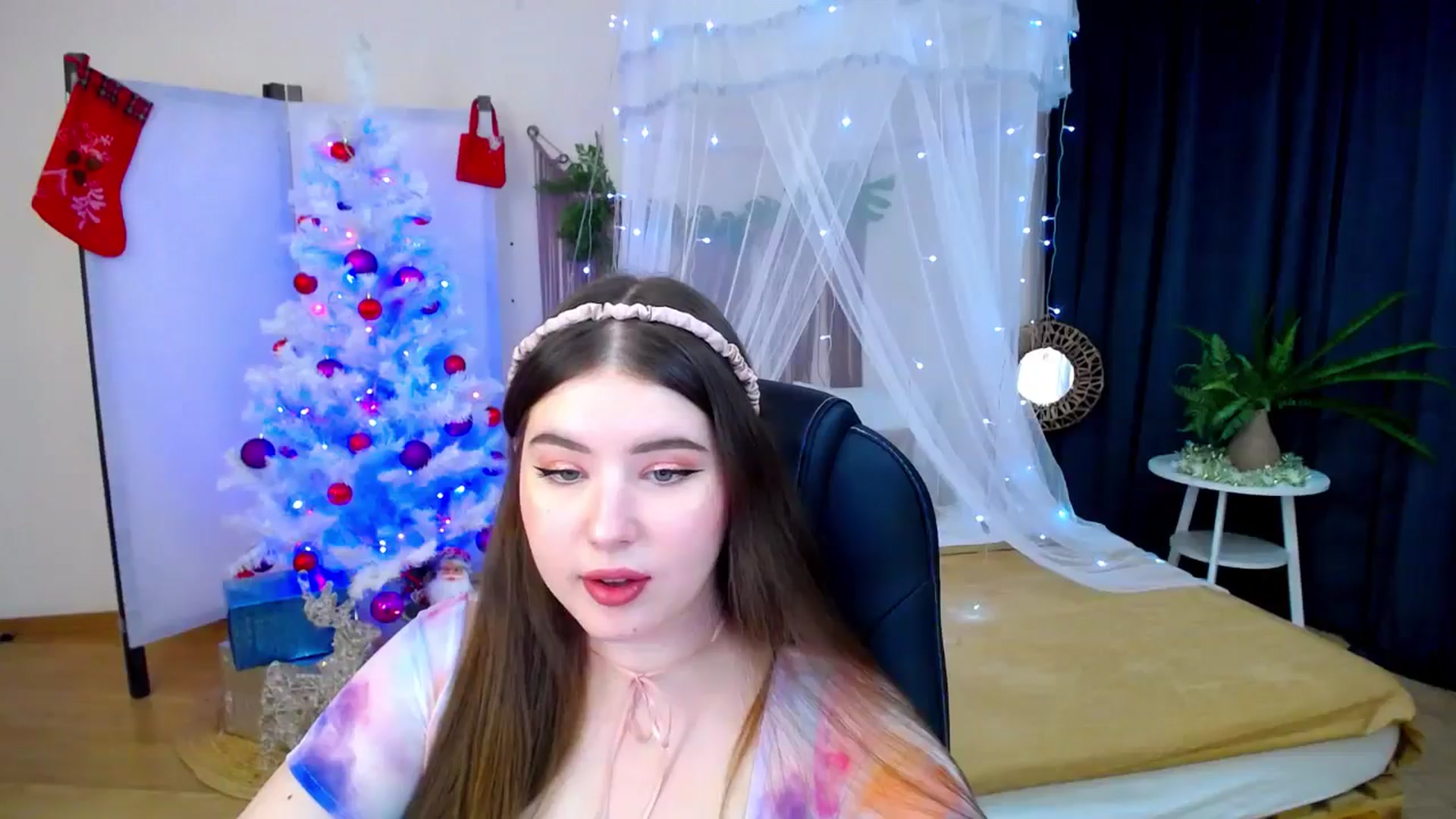 Gallery image thumbnail from AdmireMyEyes's myfreecams stream on, 12/09/2024, 19:46 image 13 of 20