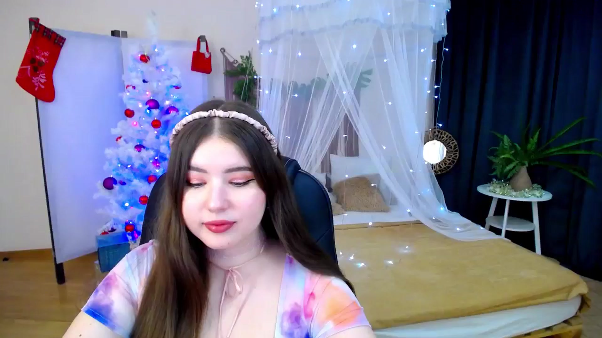 Gallery image thumbnail from AdmireMyEyes's myfreecams stream on, 12/09/2024, 21:47 image 1 of 20