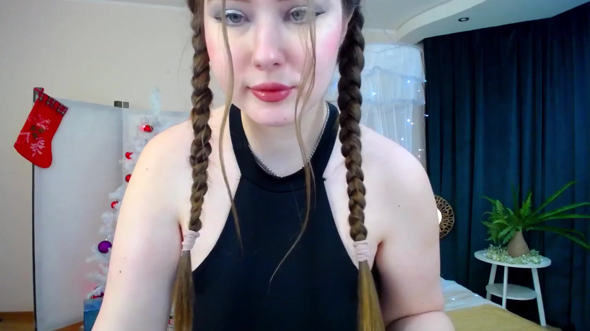 Gallery image thumbnail from AdmireMyEyes's myfreecams stream on, 12/11/2024, 19:44 image 6 of 20