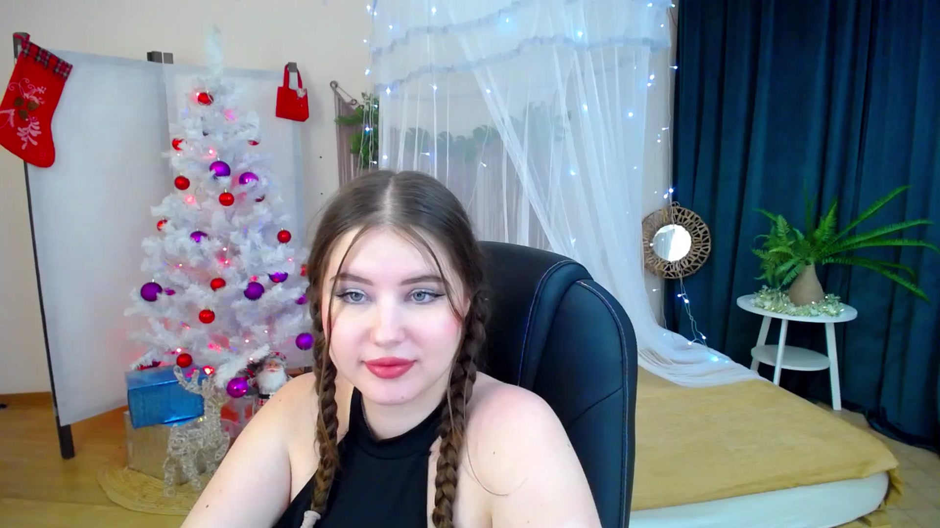 Gallery image thumbnail from AdmireMyEyes's myfreecams stream on, 12/12/2024, 01:02 image 20 of 20