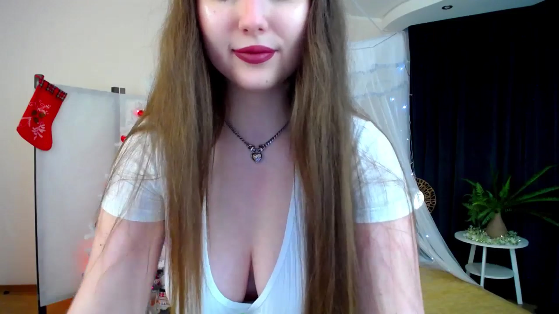 Gallery image thumbnail from AdmireMyEyes's myfreecams stream on, 12/14/2024, 11:11 image 12 of 20