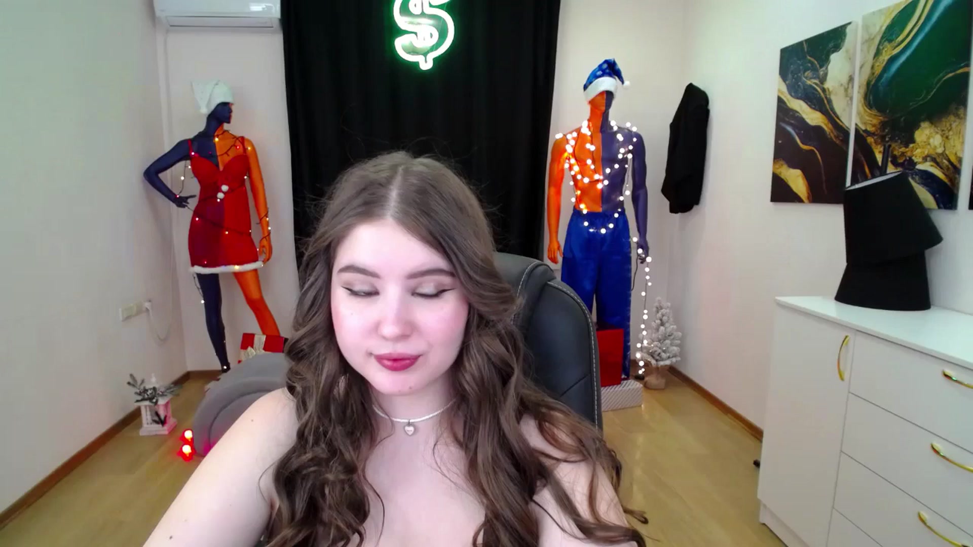 Gallery image thumbnail from AdmireMyEyes's myfreecams stream on, 12/15/2024, 09:14 image 5 of 20