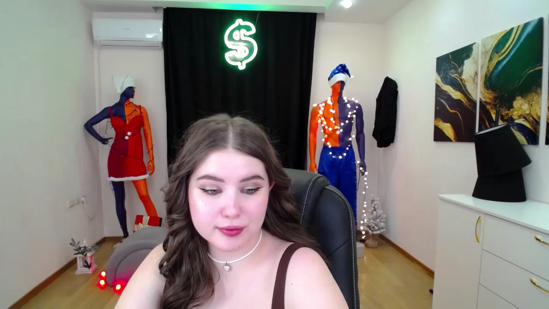 Gallery image thumbnail from AdmireMyEyes's myfreecams stream on, 12/15/2024, 09:14 image 9 of 20