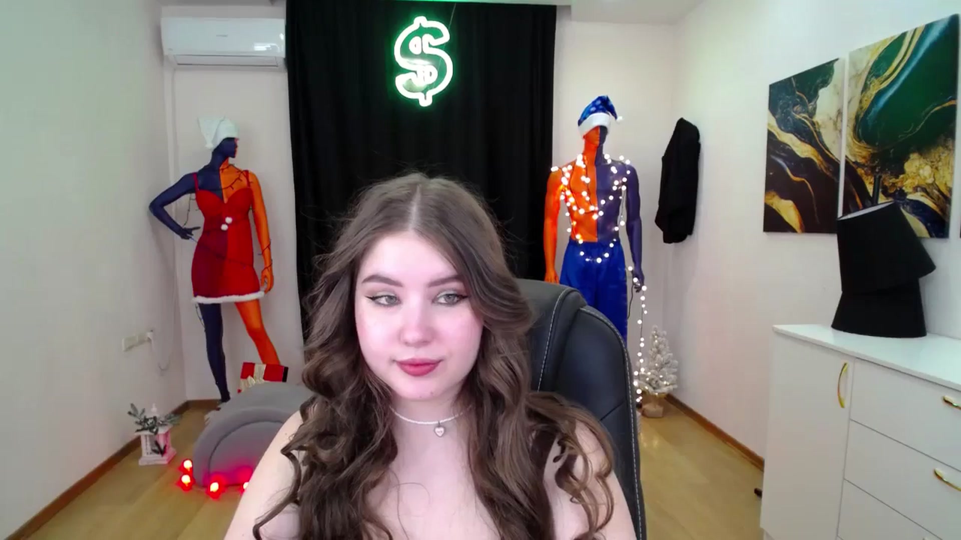 Gallery image thumbnail from AdmireMyEyes's myfreecams stream on, 12/15/2024, 09:30 image 17 of 20
