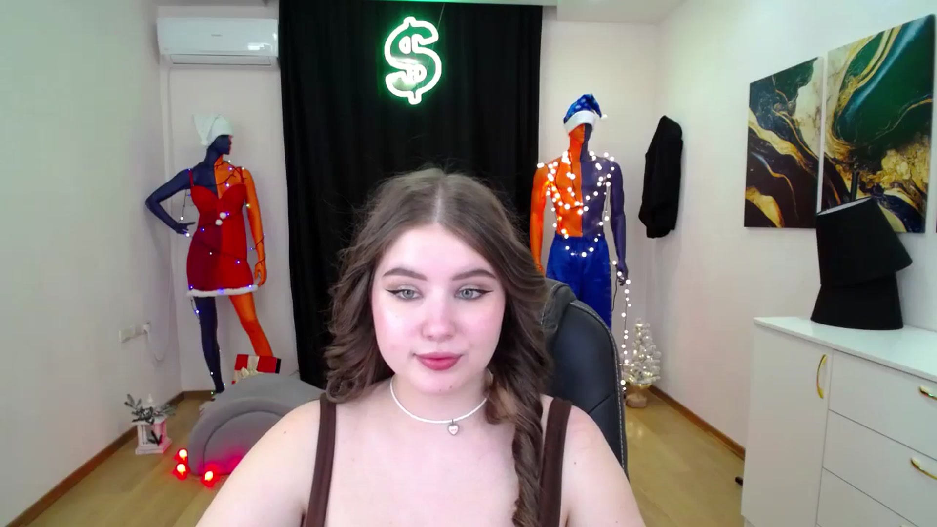 Gallery image thumbnail from AdmireMyEyes's myfreecams stream on, 12/15/2024, 09:30 image 18 of 20