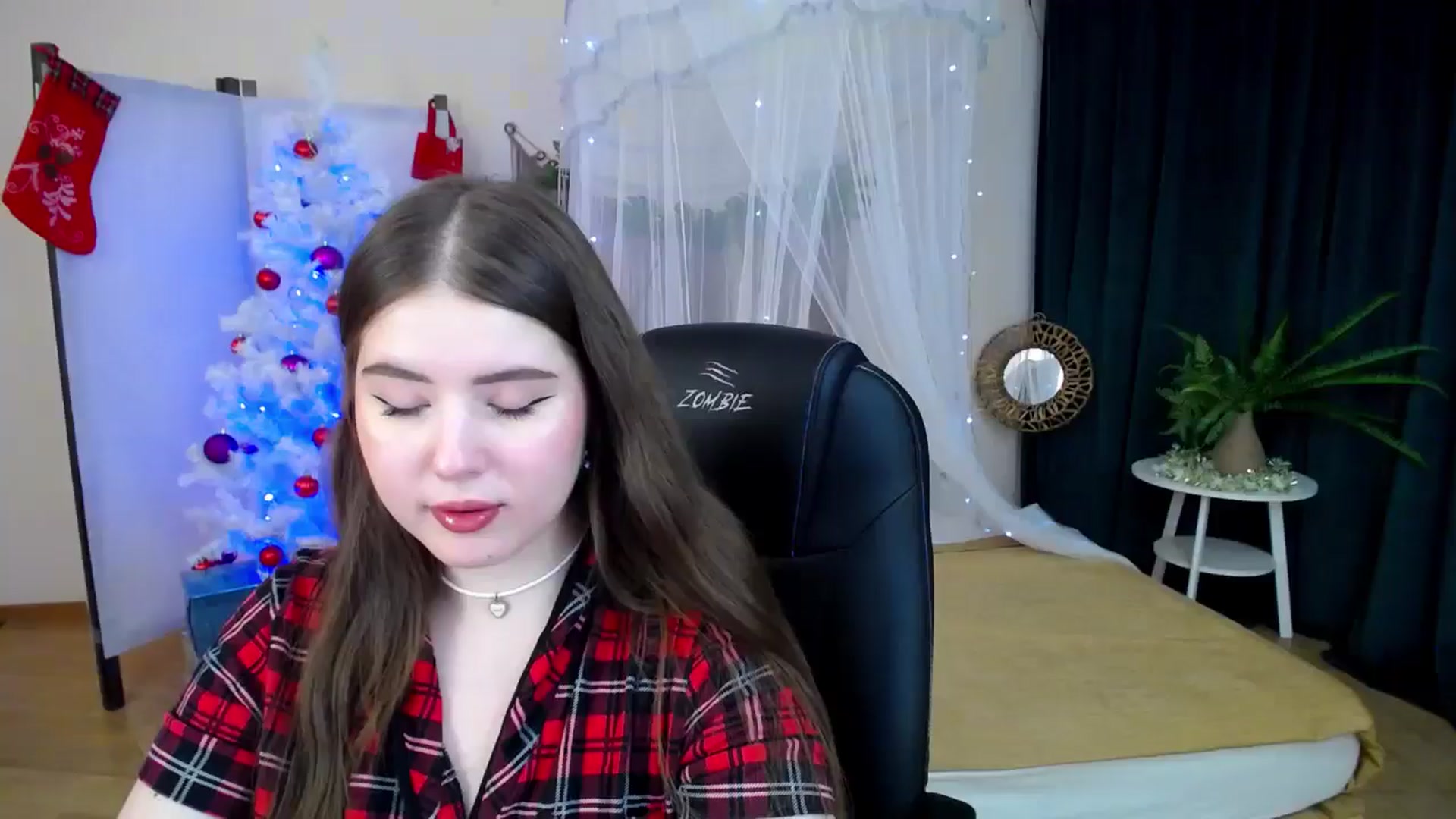 Gallery image thumbnail from AdmireMyEyes's myfreecams stream on, 12/16/2024, 07:17 image 20 of 20