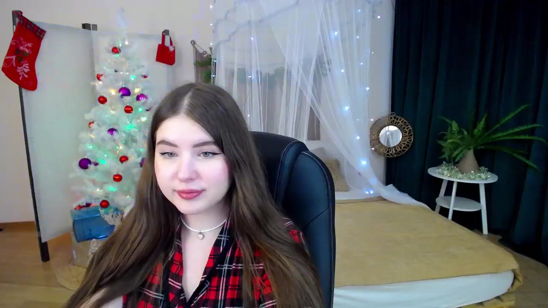 Gallery image thumbnail from AdmireMyEyes's myfreecams stream on, 12/16/2024, 09:47 image 20 of 20
