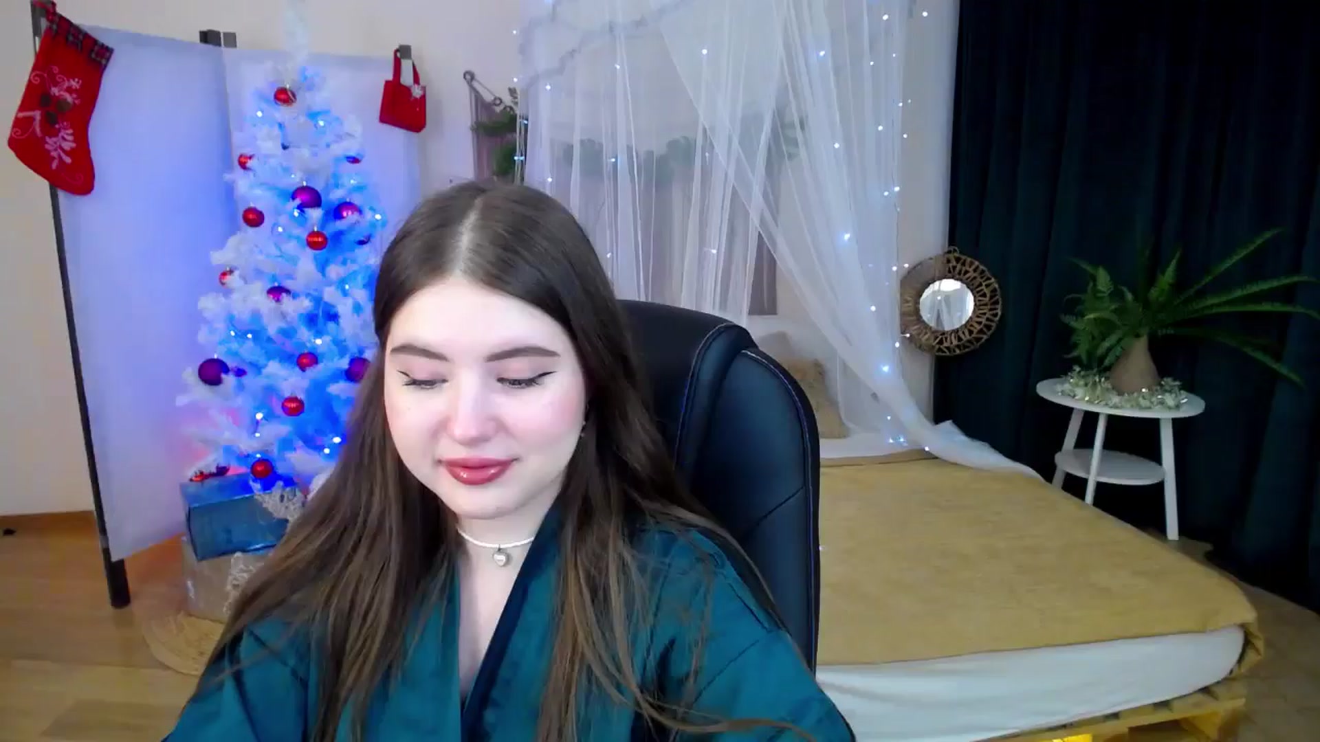 Gallery image thumbnail from AdmireMyEyes's myfreecams stream on, 12/16/2024, 12:12 image 4 of 20