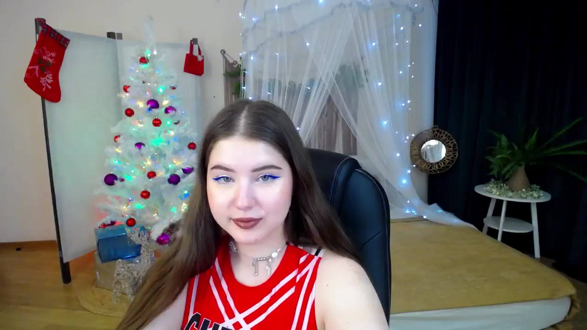 Gallery image thumbnail from AdmireMyEyes's myfreecams stream on, 12/17/2024, 09:09 image 5 of 20