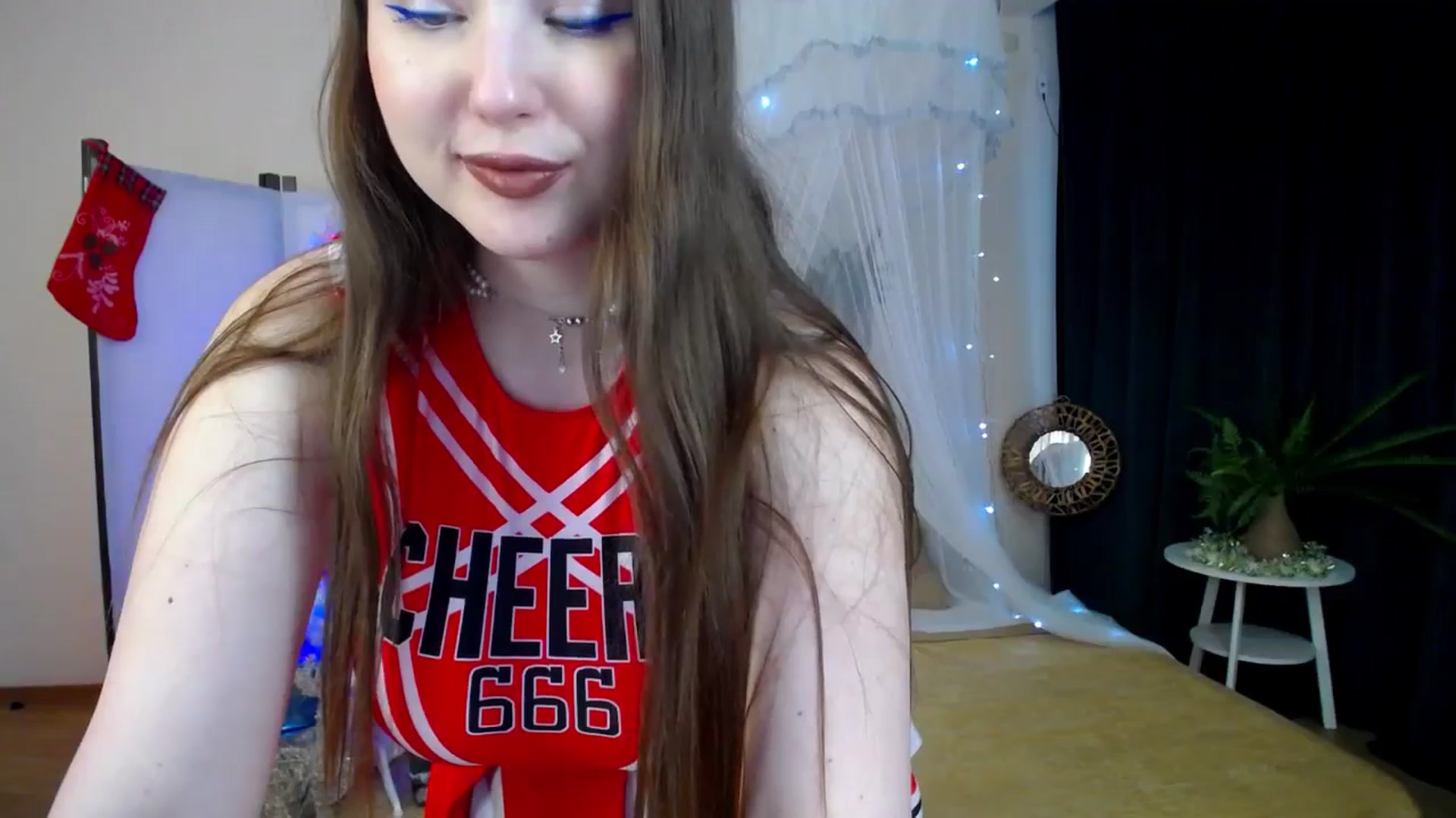Gallery image thumbnail from AdmireMyEyes's myfreecams stream on, 12/17/2024, 10:43 image 14 of 20