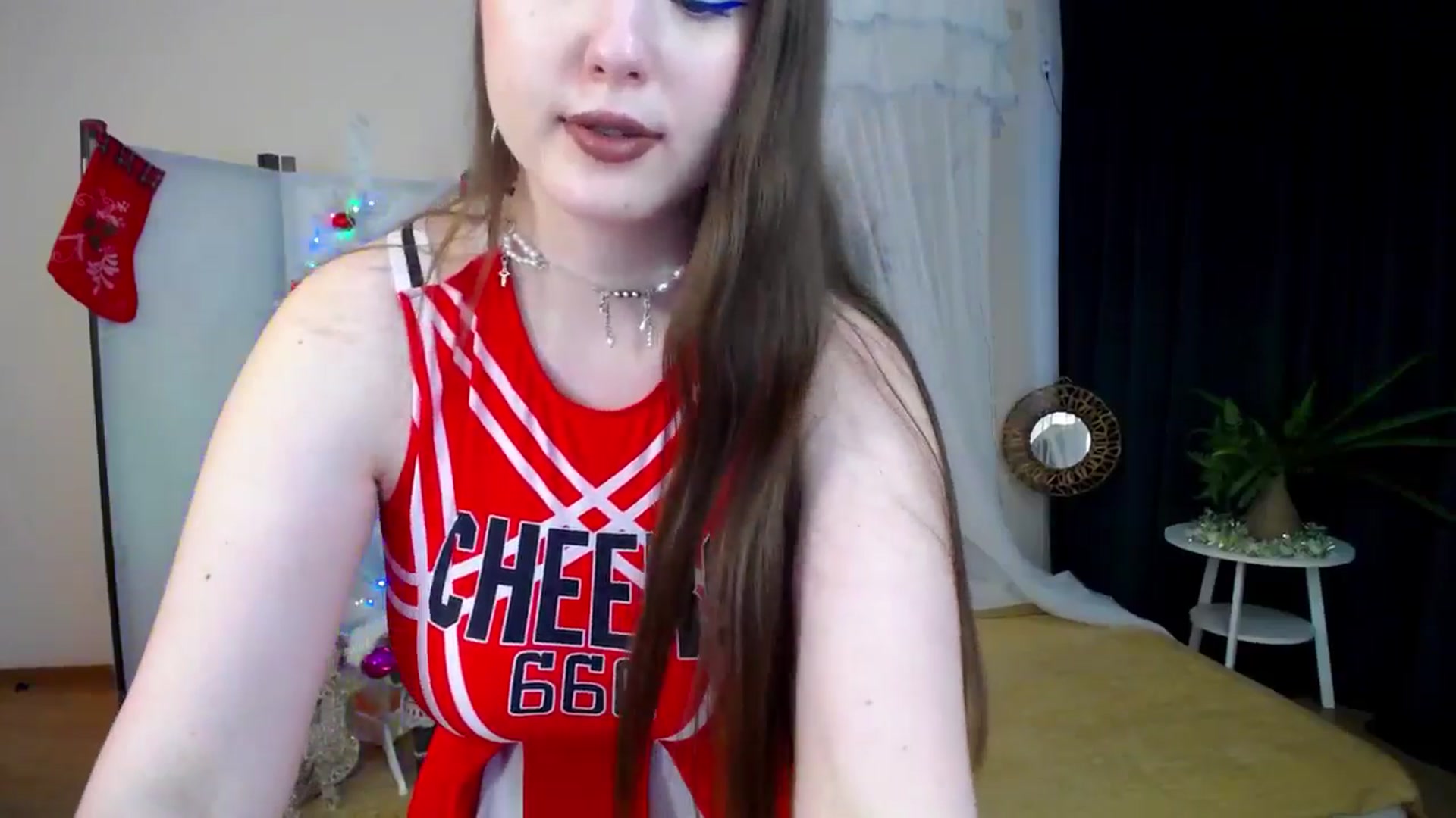 Gallery image thumbnail from AdmireMyEyes's myfreecams stream on, 12/17/2024, 10:43 image 18 of 20