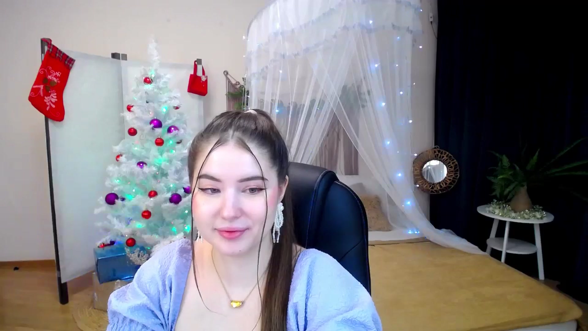 Gallery image thumbnail from AdmireMyEyes's myfreecams stream on, 12/18/2024, 20:26 image 4 of 20