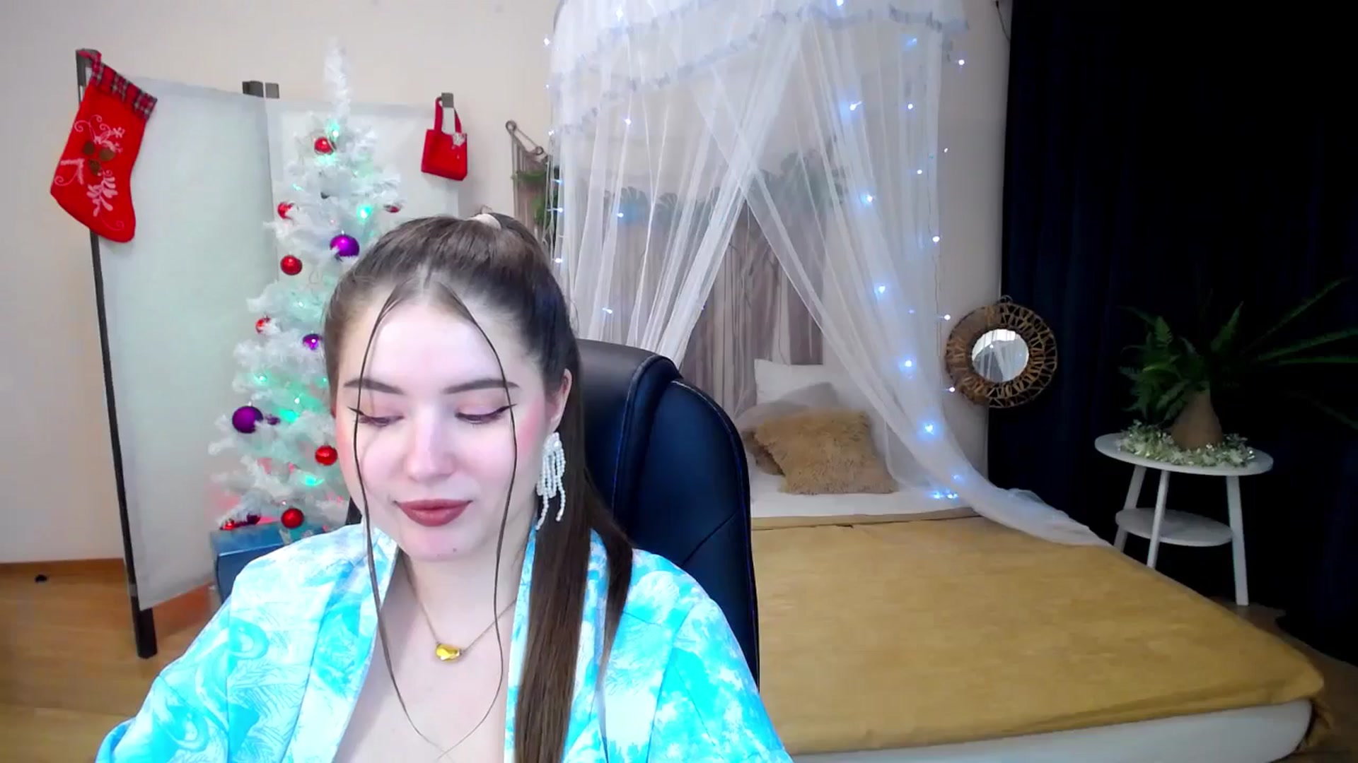 Gallery image thumbnail from AdmireMyEyes's myfreecams stream on, 12/18/2024, 22:31 image 18 of 20