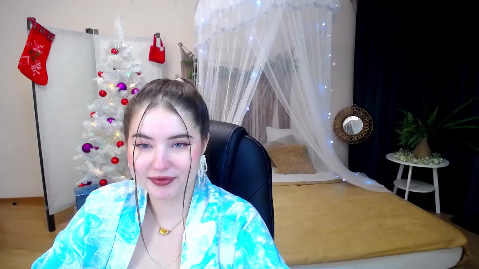 Gallery image thumbnail from AdmireMyEyes's myfreecams stream on, 12/18/2024, 22:31 image 8 of 20