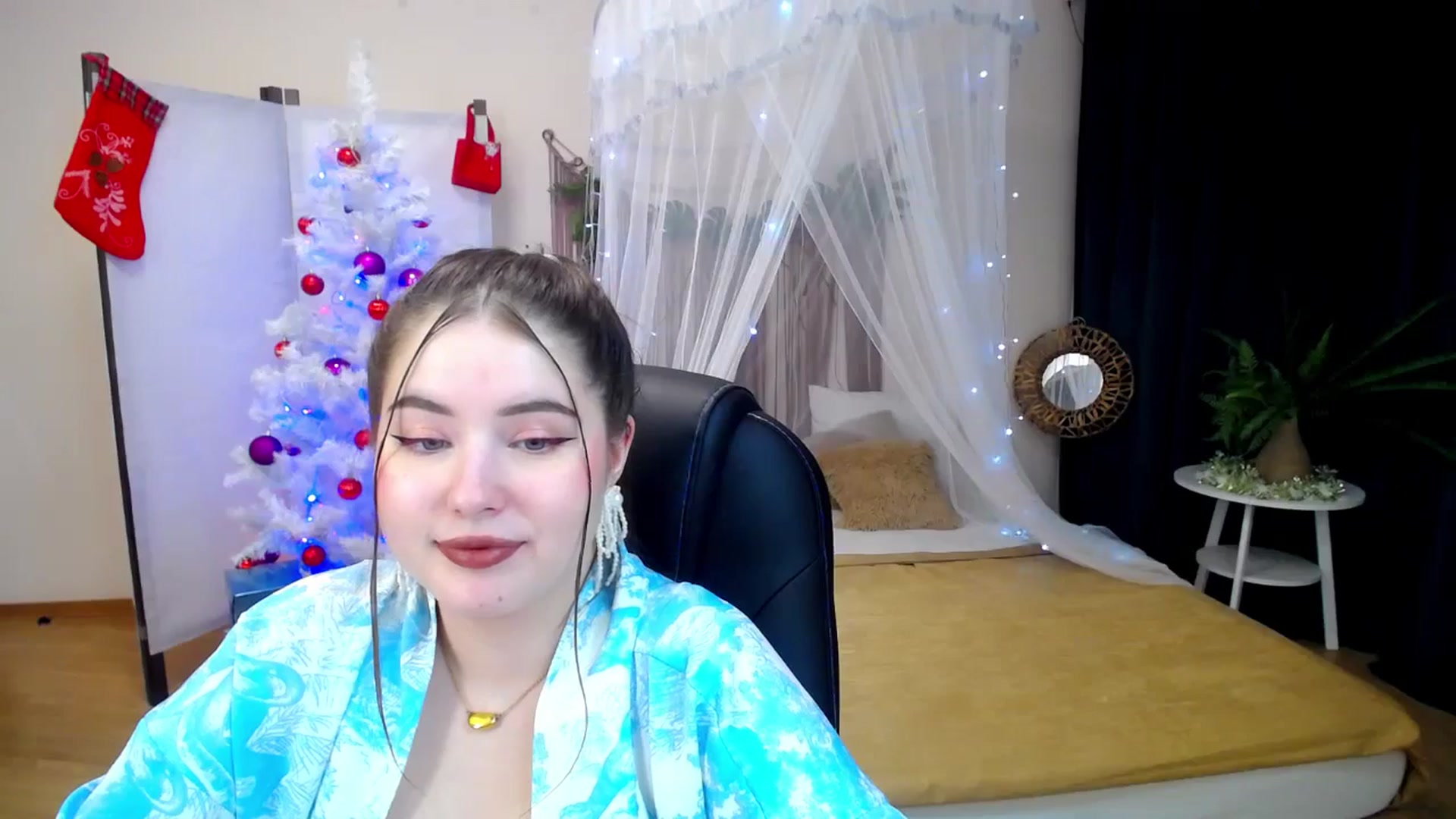 Gallery image thumbnail from AdmireMyEyes's myfreecams stream on, 12/18/2024, 22:31 image 2 of 20