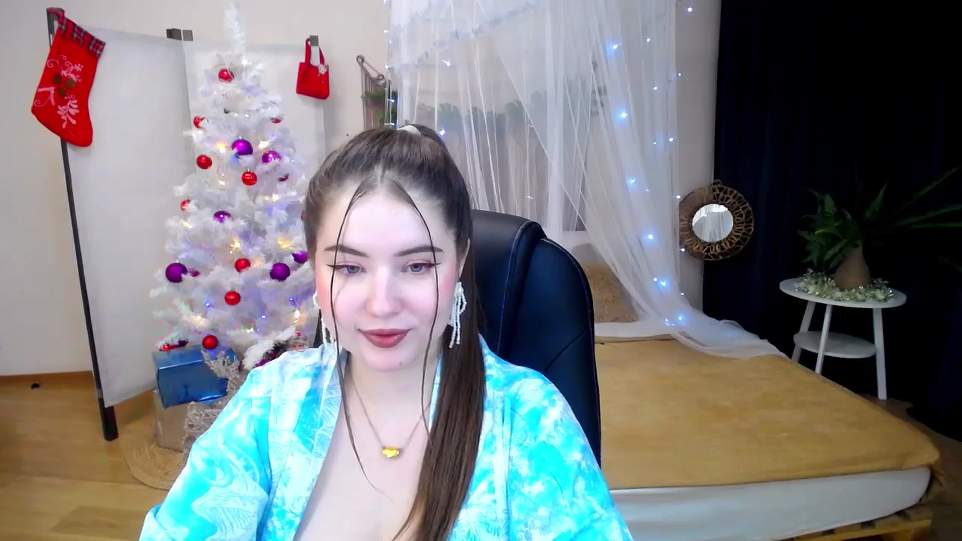 Gallery image thumbnail from AdmireMyEyes's myfreecams stream on, 12/18/2024, 23:39 image 5 of 20