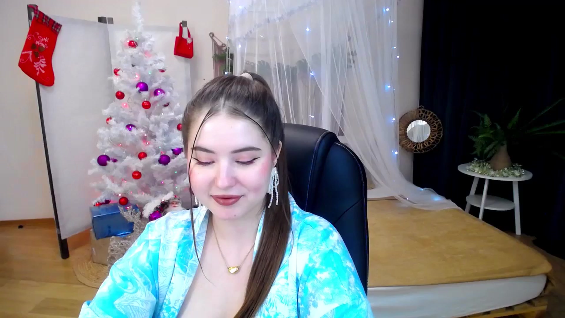 Gallery image thumbnail from AdmireMyEyes's myfreecams stream on, 12/18/2024, 23:39 image 8 of 20