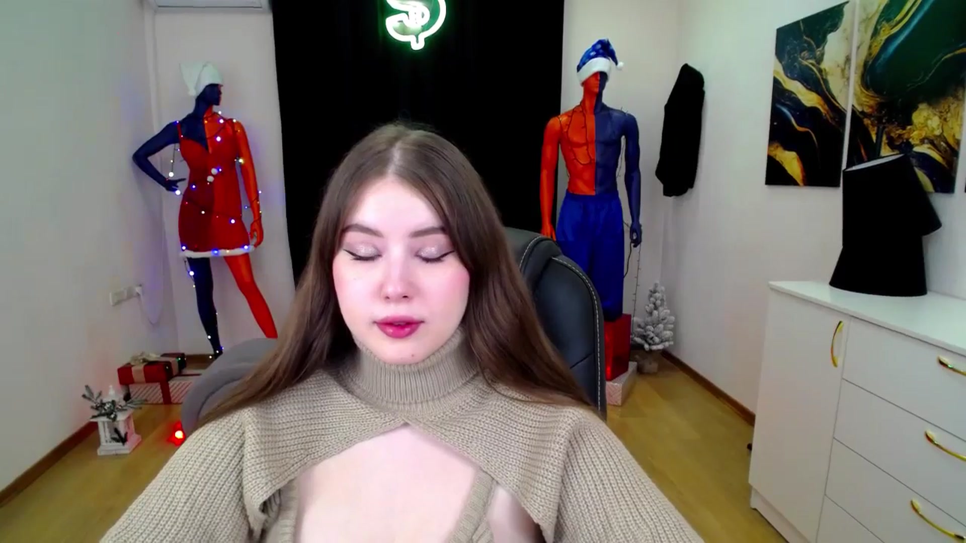 Gallery image thumbnail from AdmireMyEyes's myfreecams stream on, 12/20/2024, 19:47 image 7 of 20