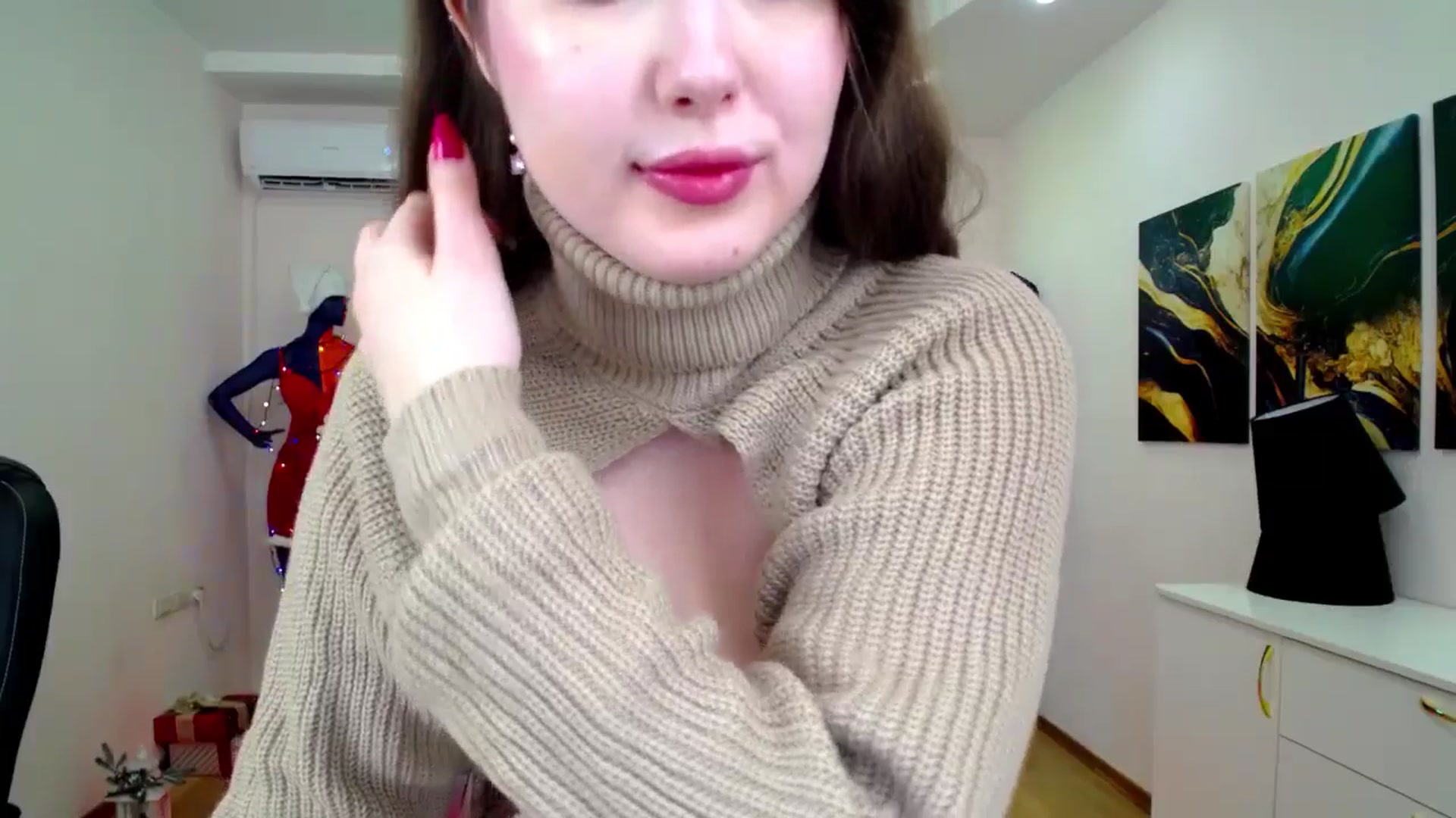 Gallery image thumbnail from AdmireMyEyes's myfreecams stream on, 12/20/2024, 19:47 image 17 of 20