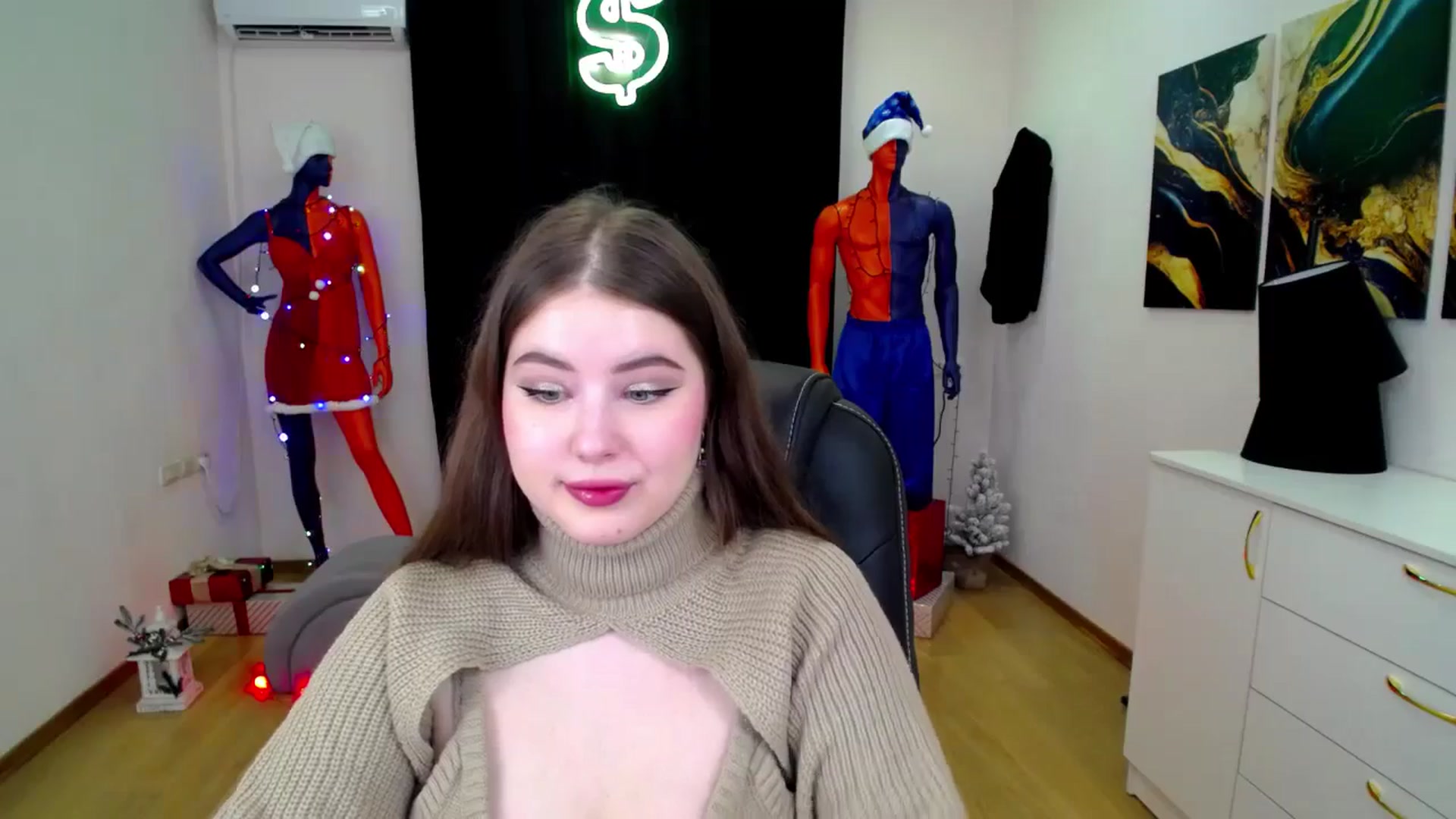 Gallery image thumbnail from AdmireMyEyes's myfreecams stream on, 12/20/2024, 19:47 image 19 of 20