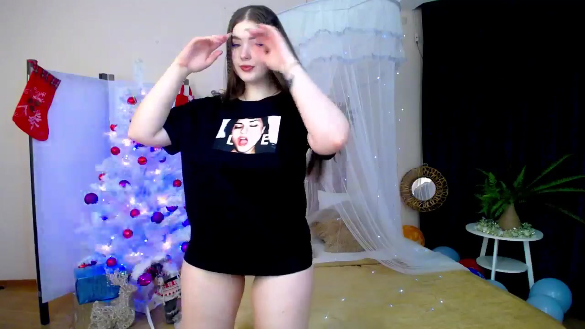 Gallery image thumbnail from AdmireMyEyes's myfreecams stream on, 12/21/2024, 19:04 image 18 of 20