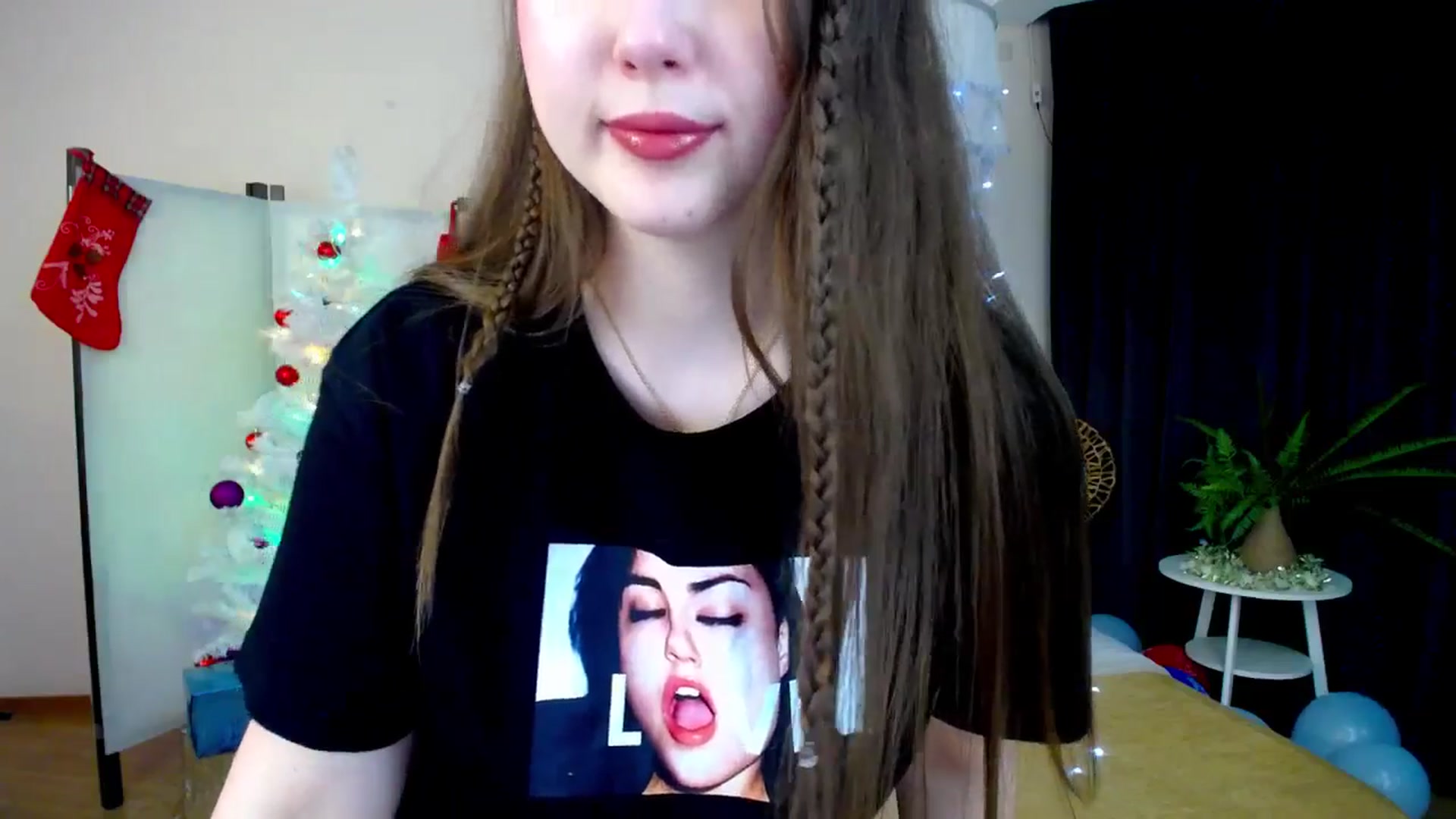 Gallery image thumbnail from AdmireMyEyes's myfreecams stream on, 12/21/2024, 19:04 image 20 of 20