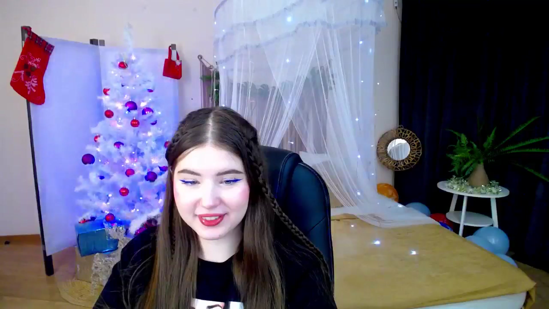 Gallery image thumbnail from AdmireMyEyes's myfreecams stream on, 12/21/2024, 20:49 image 8 of 20