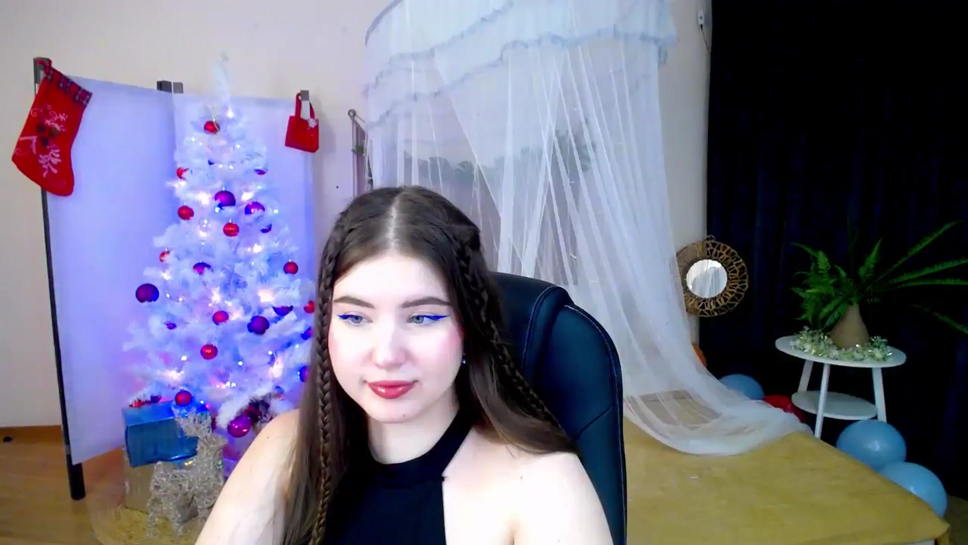 Gallery image thumbnail from AdmireMyEyes's myfreecams stream on, 12/21/2024, 23:36 image 3 of 20