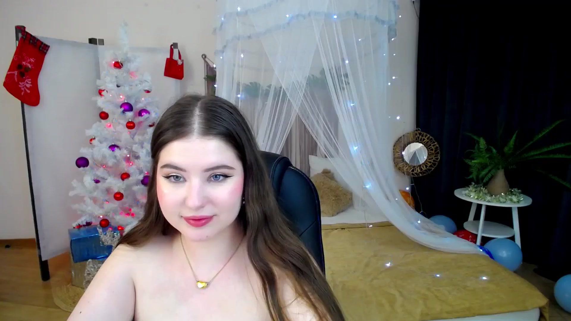 Gallery image thumbnail from AdmireMyEyes's myfreecams stream on, 12/23/2024, 07:42 image 4 of 20