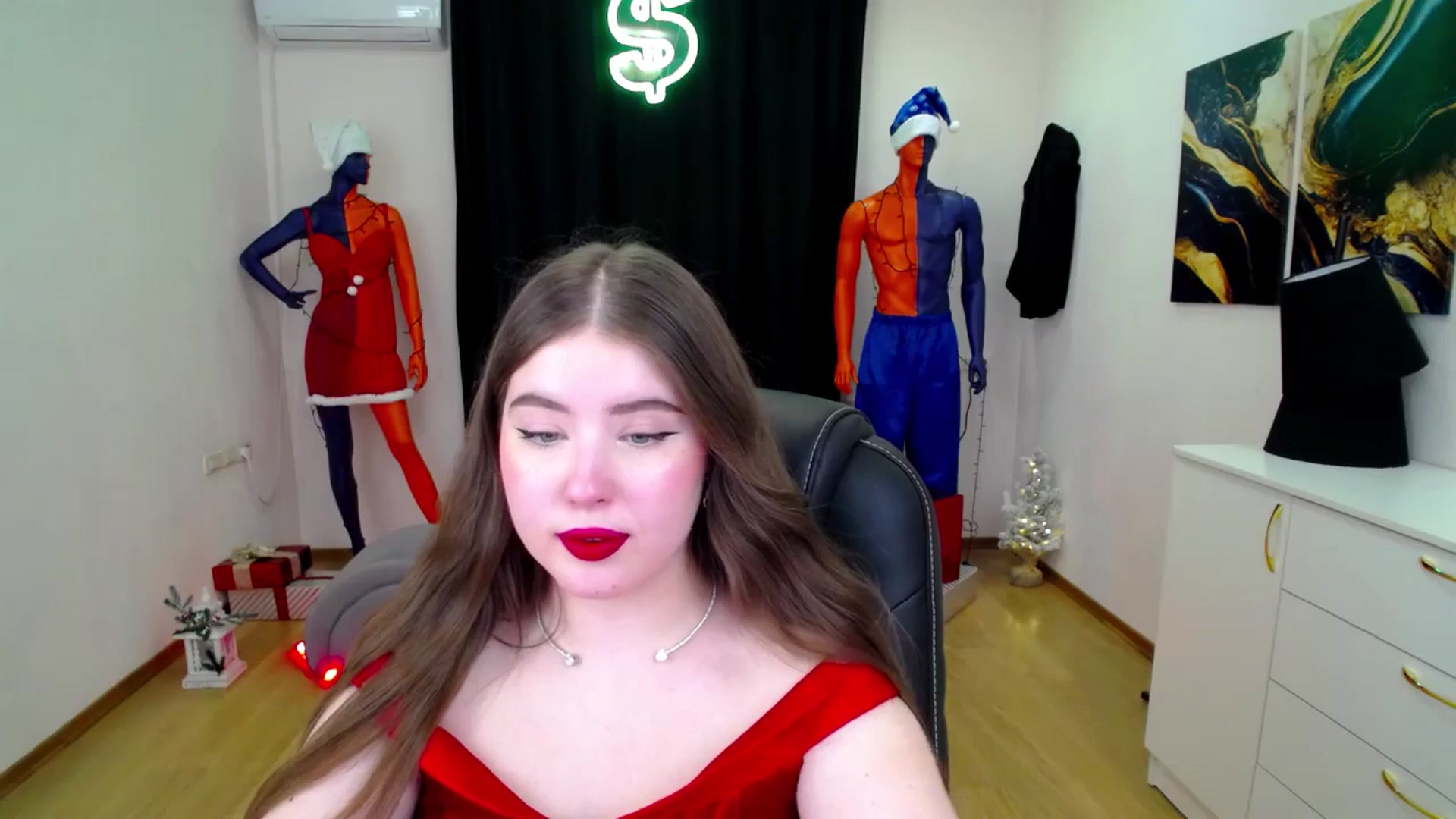 Gallery image thumbnail from AdmireMyEyes's myfreecams stream on, 12/24/2024, 06:53 image 15 of 20