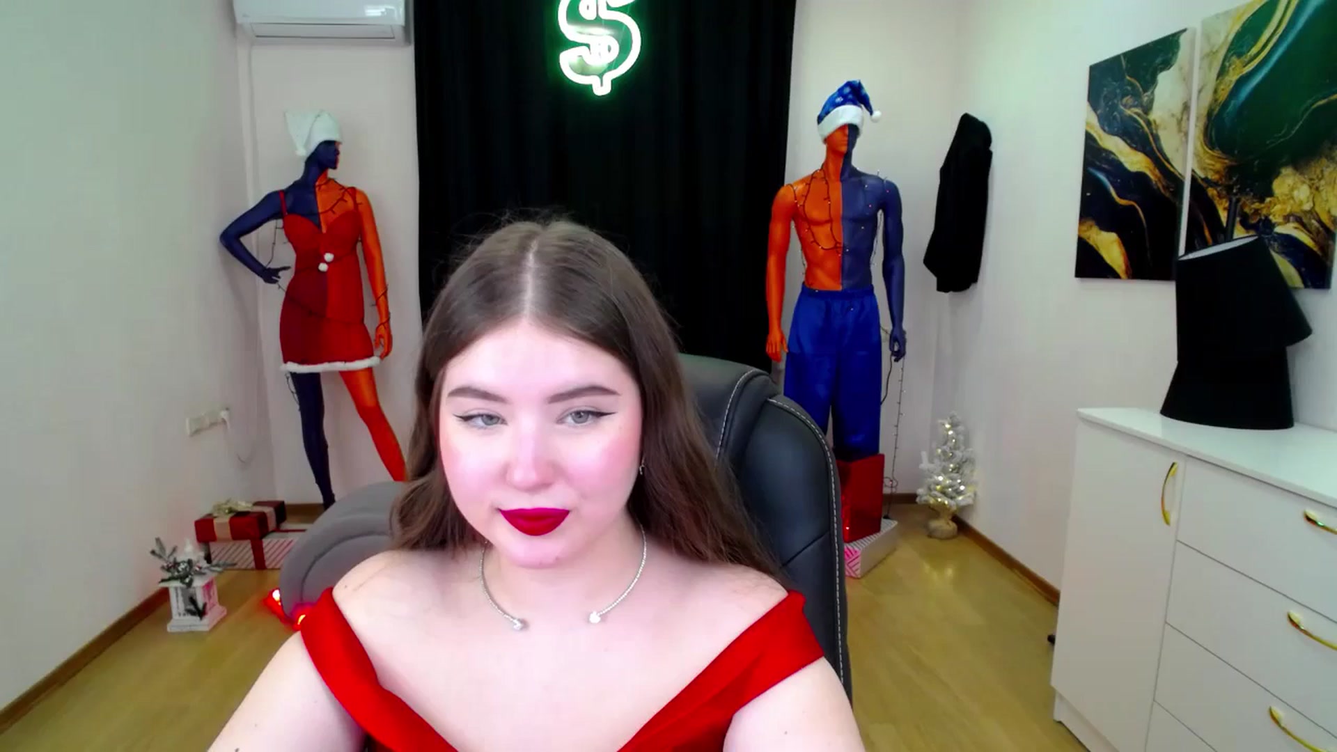 Gallery image thumbnail from AdmireMyEyes's myfreecams stream on, 12/24/2024, 06:53 image 5 of 20