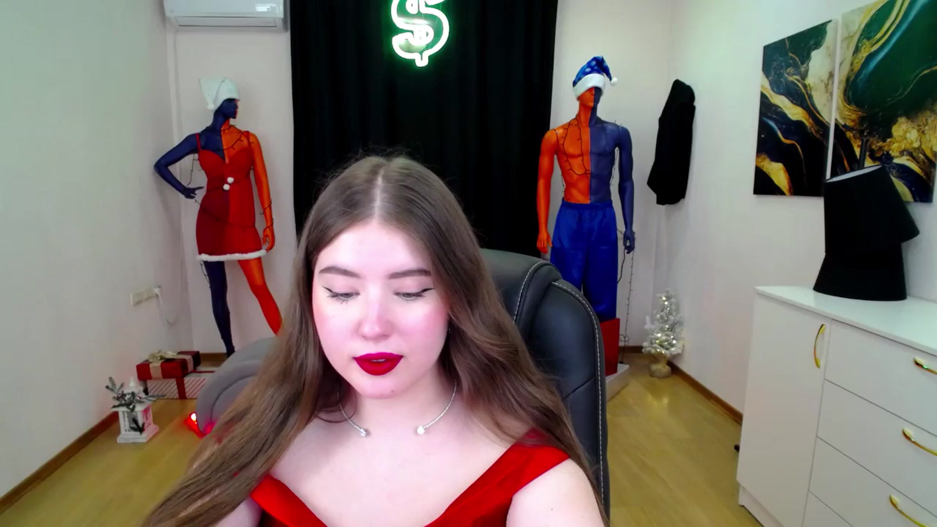 Gallery image thumbnail from AdmireMyEyes's myfreecams stream on, 12/24/2024, 06:53 image 17 of 20