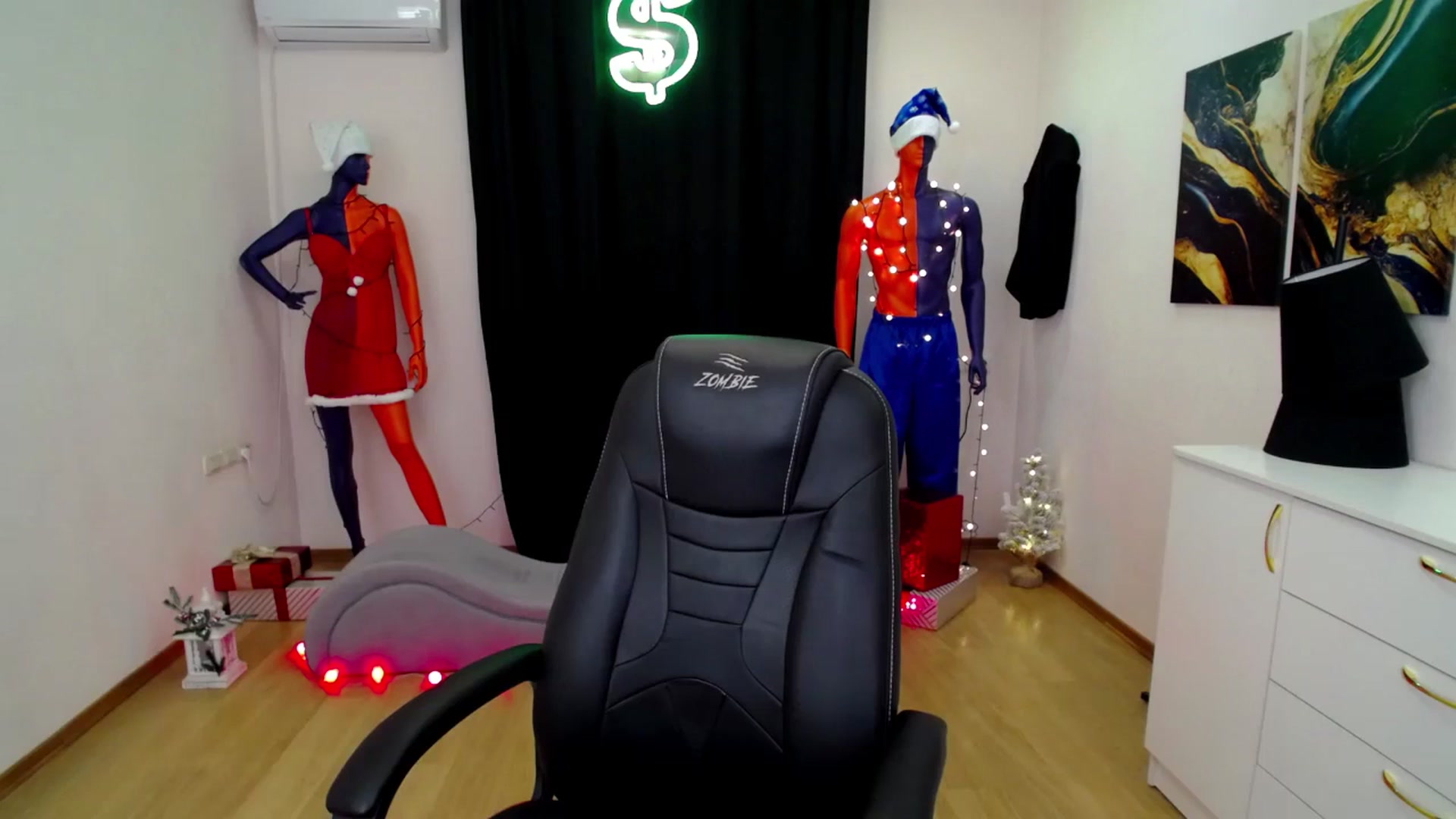 Gallery image thumbnail from AdmireMyEyes's myfreecams stream on, 12/24/2024, 06:53 image 20 of 20